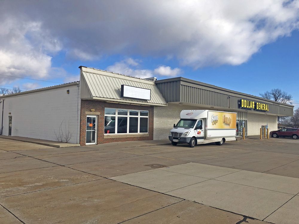 1320 Washington Rd, Washington, IL 61571